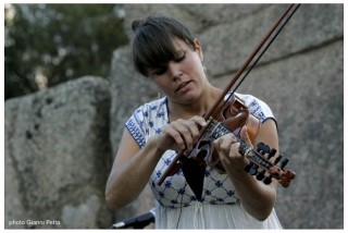 Ai Giganti - Benedicte Maurseth solo - 11 settembre 2014 - Tomba dei Giganti Coddu Vecchju - Arzachena