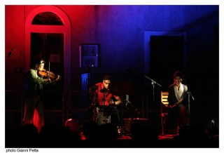 2011-09-09-icp-piazza-fresi-isole-trio7