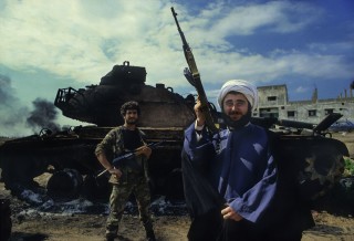 08_FRANCESCO CITO©1984_02_10 Lebanon_Beirut a Mullah